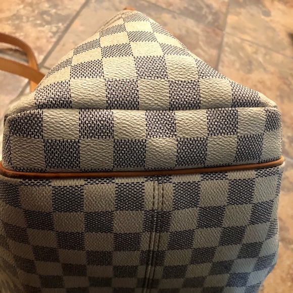 ❣️SOLD❣️Louis Vuitton Totally MM - Picture 5 of 9